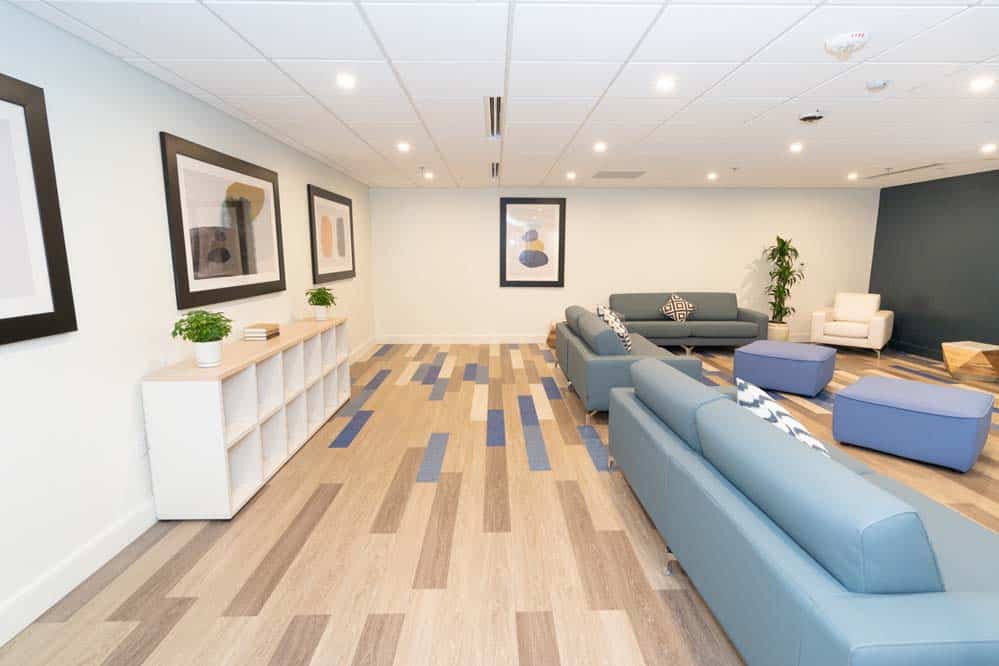 Client Lounge The client lounge at CuraWest, a medical detox facility for the treatment of drug and alcohol addiction in Denver, Colorado.