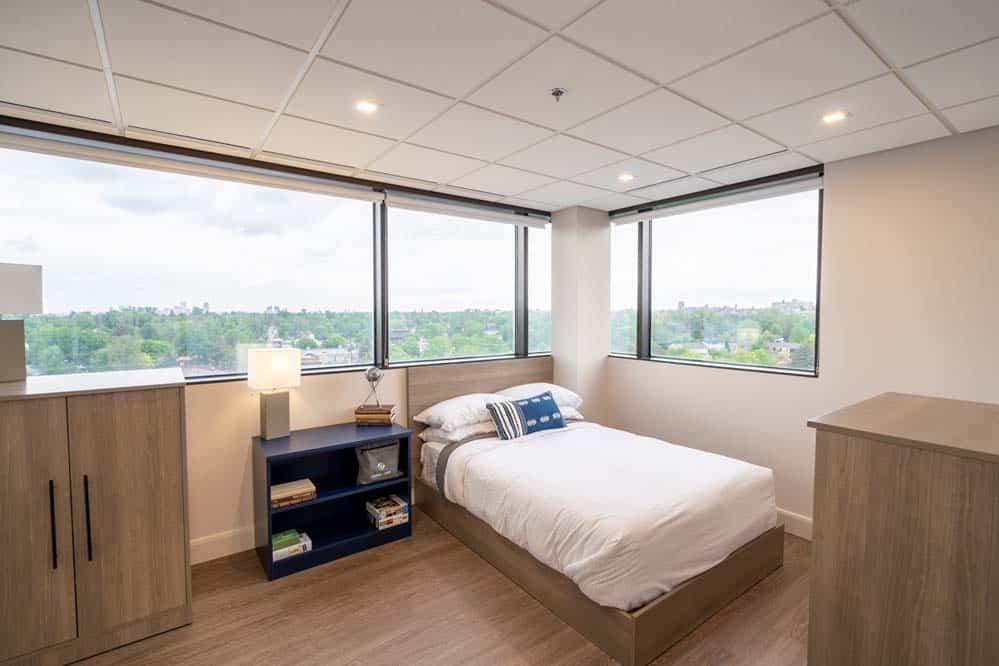 Single Room Staged A private bedroom at CuraWest, a medical detox facility for the treatment of drug and alcohol addiction in Denver, Colorado.