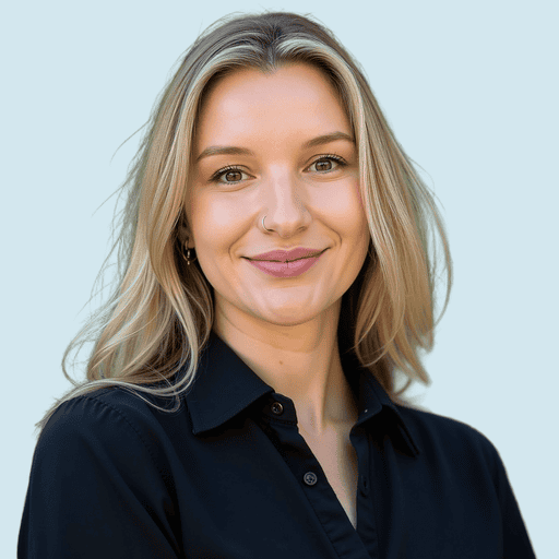 Shea Packard-HeadshotPro